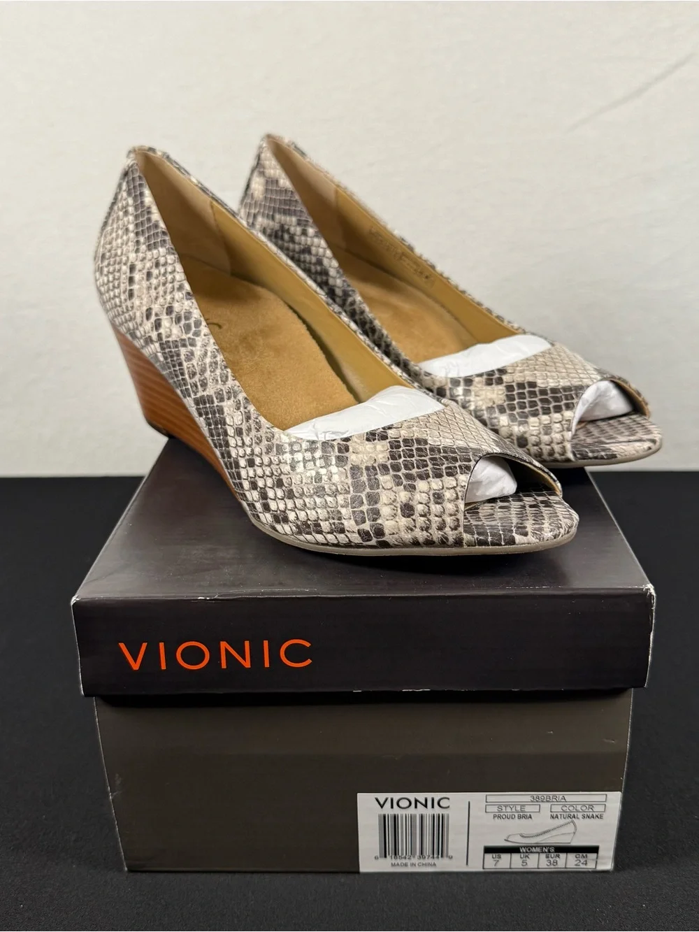 Vionic - Bria Natural Snake Peep Toe Wedge Stacked Heel NIB Size 7 MSRP $130
